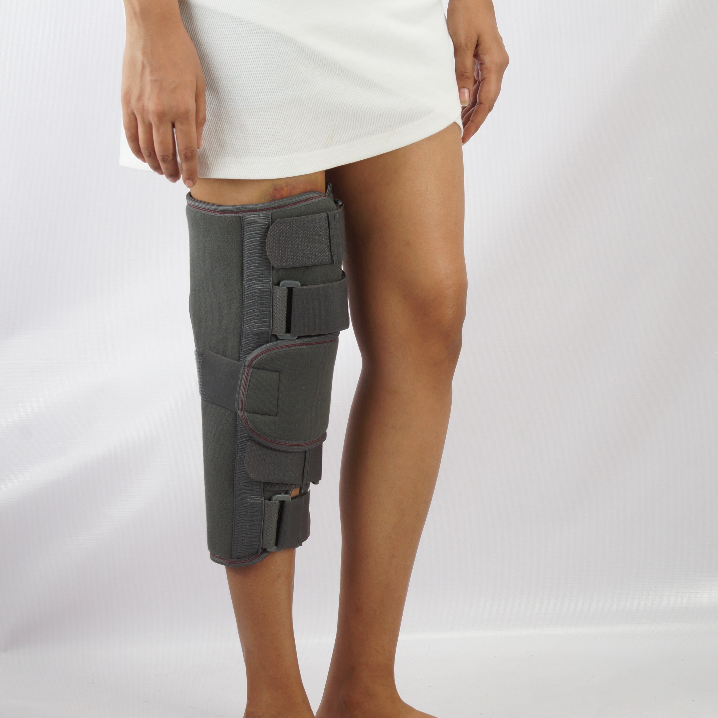 KNEE IMMOBILIZER short